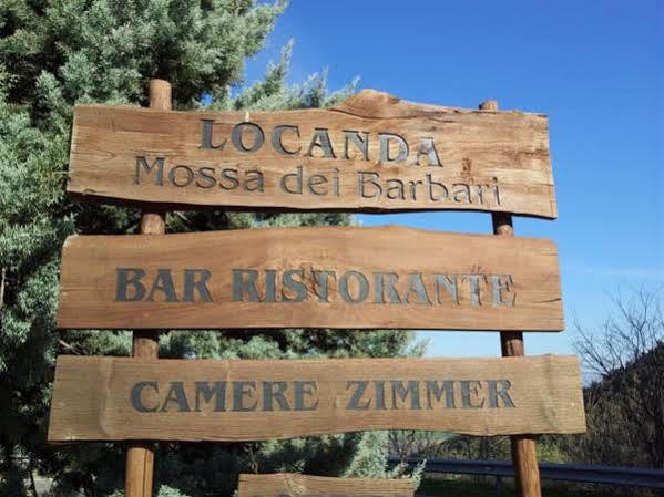 Locanda Mossa Dei Barbari Buriano  エクステリア 写真