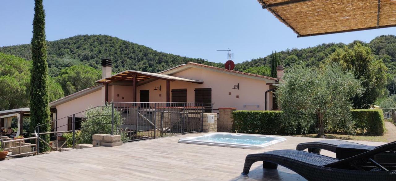 Locanda Mossa Dei Barbari Buriano  エクステリア 写真